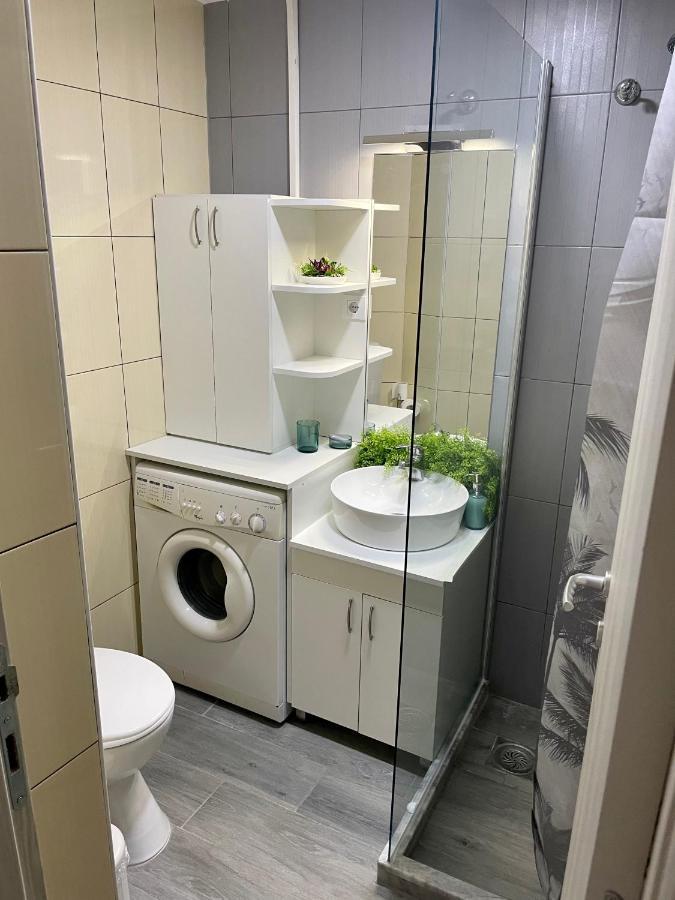Gallery City Center Apartment Skopje Esterno foto